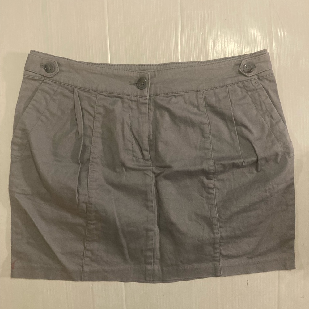 GAP gray skirt size 8